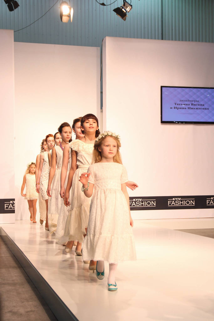 Показ платьев дизайнера детской одежды Татьяны Васиной на KYIV FASHION 2017